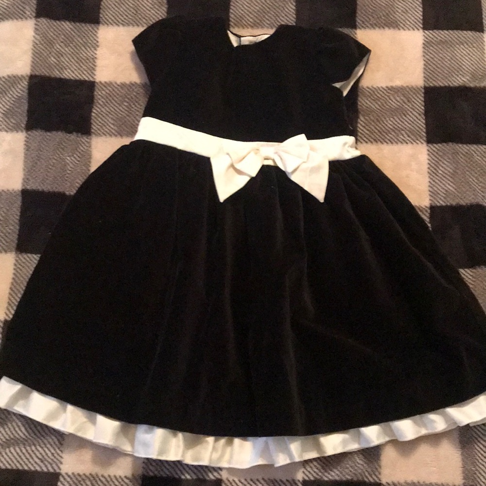 5/$25 velvet dress